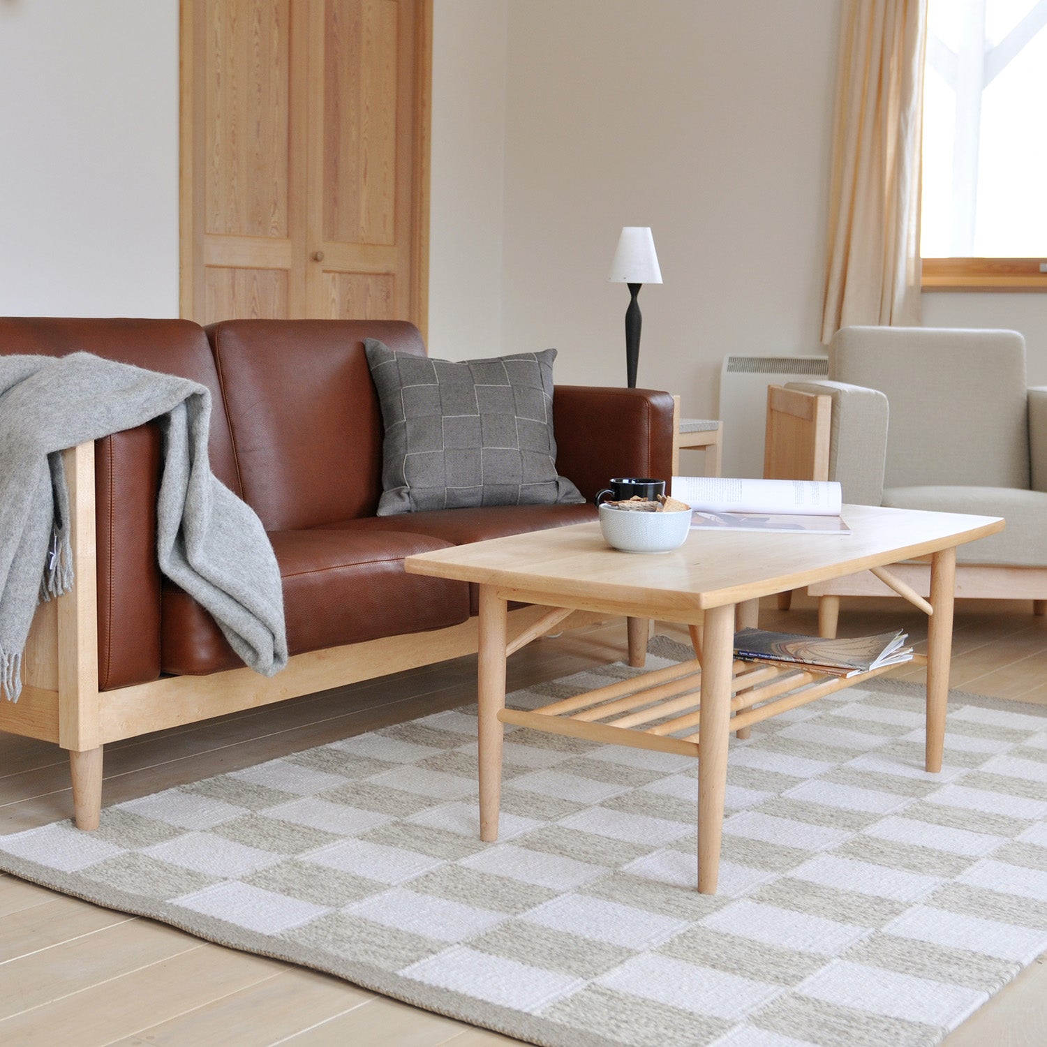 北海道産イタヤカエデ / オイル仕上げ ソファ:Wood Frame Sofa M