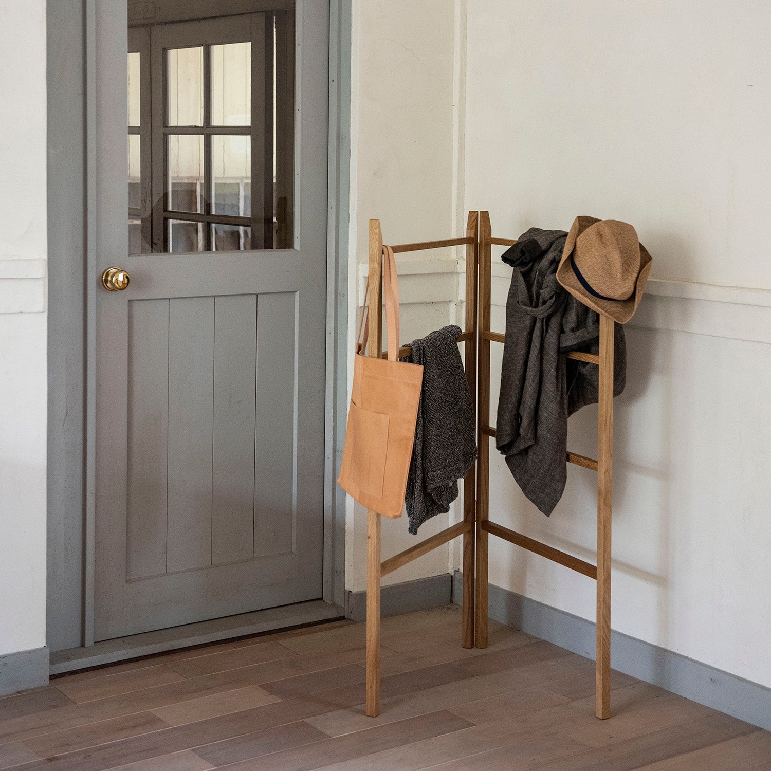 Linen Hanger