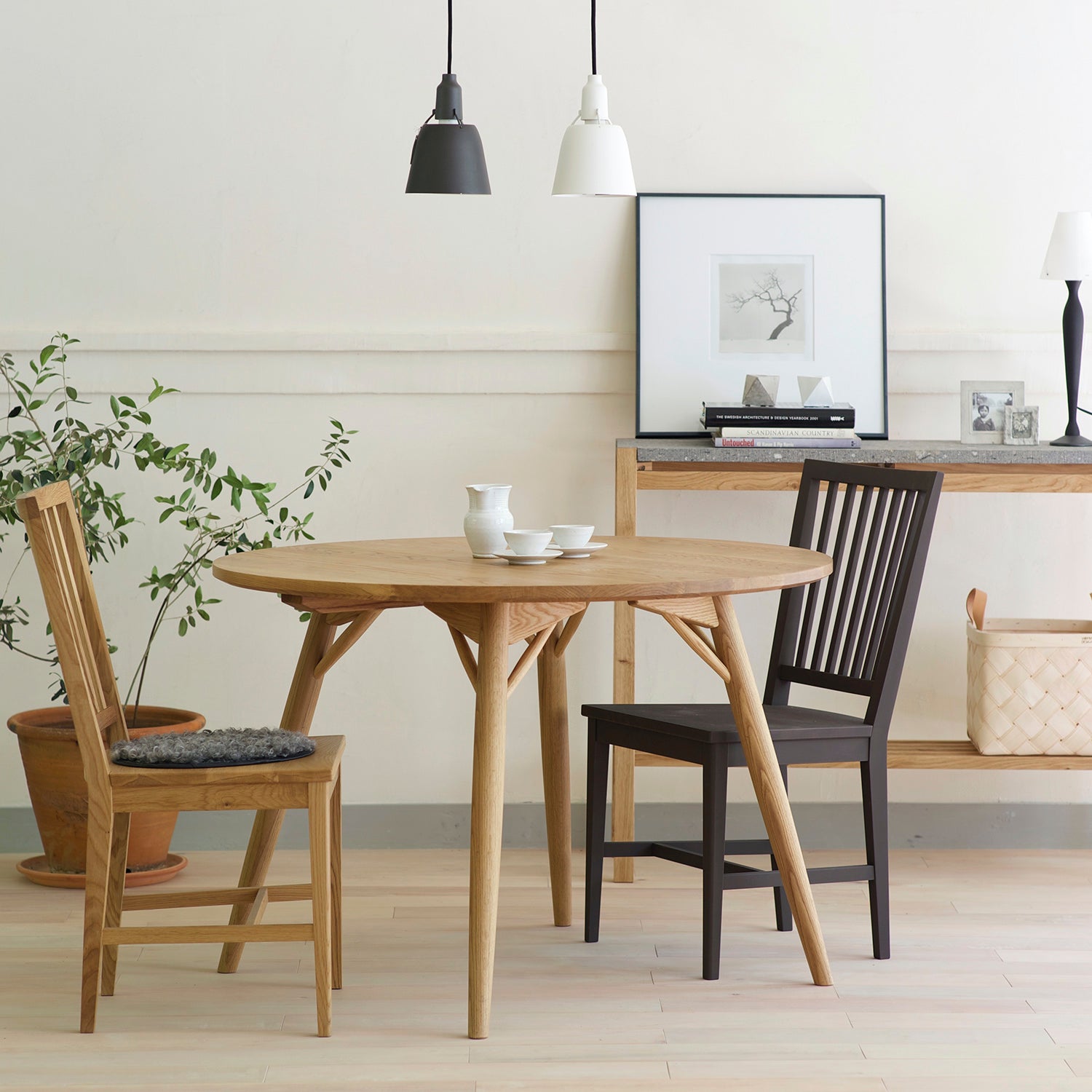 Φ1050 北海道ミズナラ・オイル仕上げ、チェア:Grace Chair