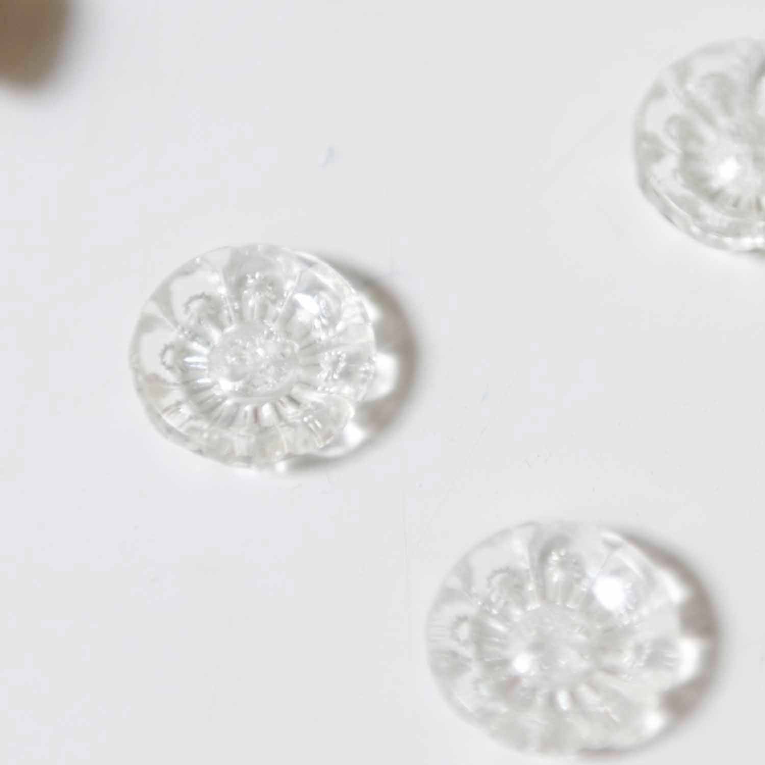 【Vintage】 sparkly clear button flower