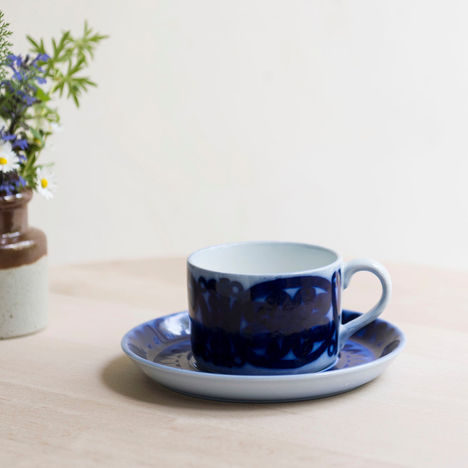 【Vintage】Stig Lindberg” Blahusar “ cup & saucer