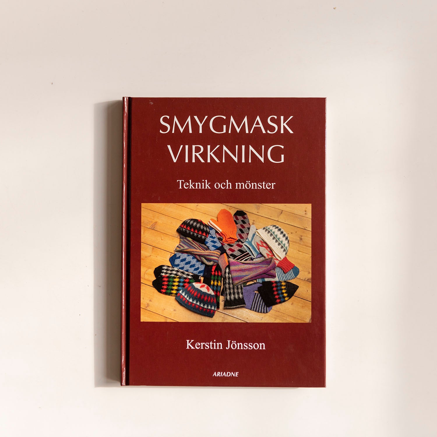 SMYGMASK VIRKNING Teknik och mönster(フラットクロッシェ編みの技法とパターン)
