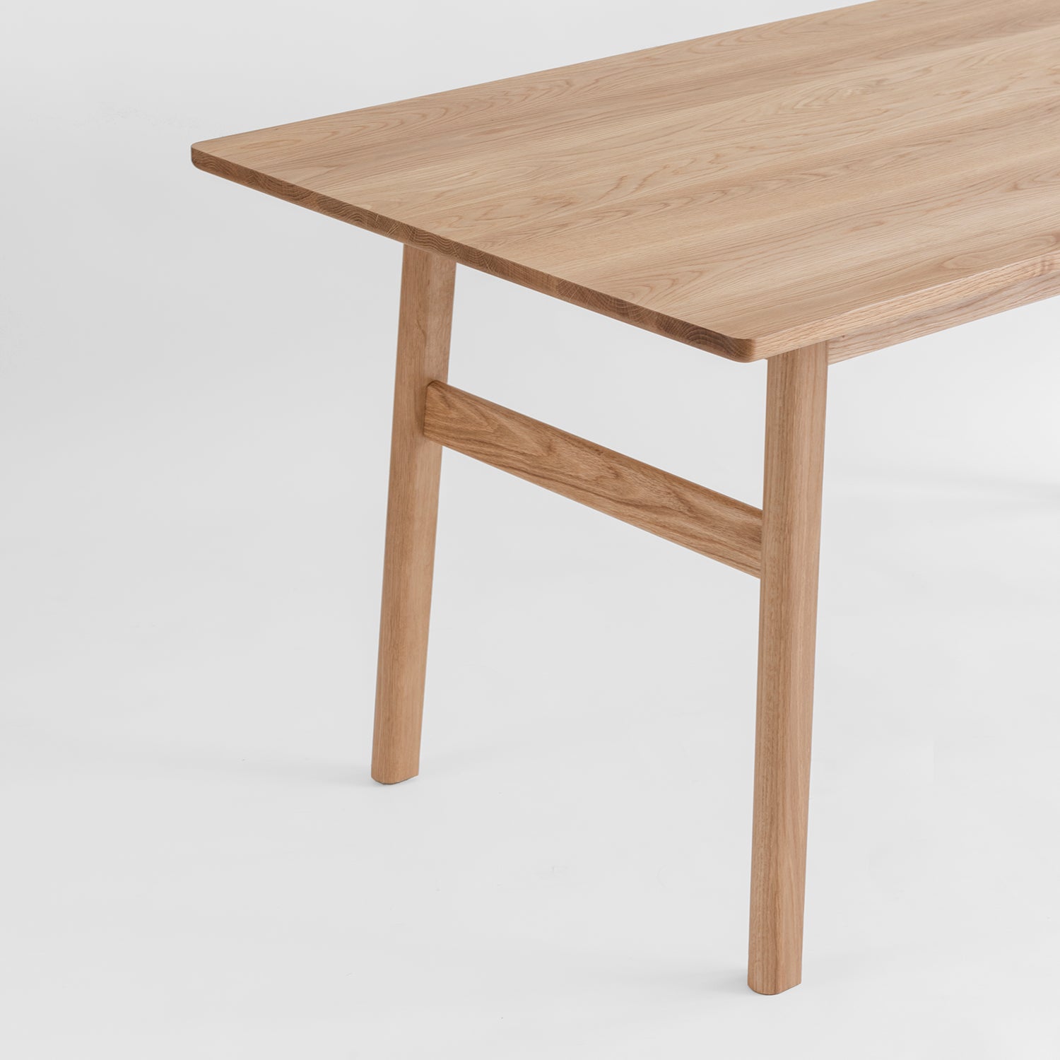 LIM Dining Table