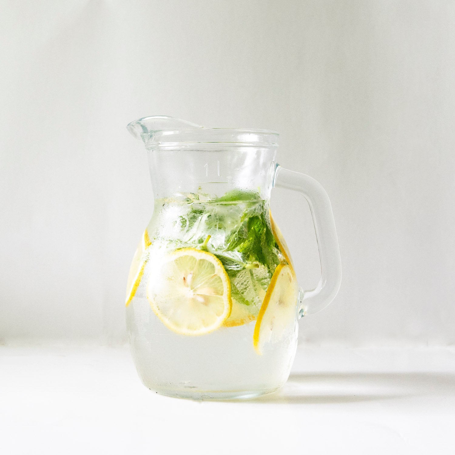 ビストロジャグ 1000ml