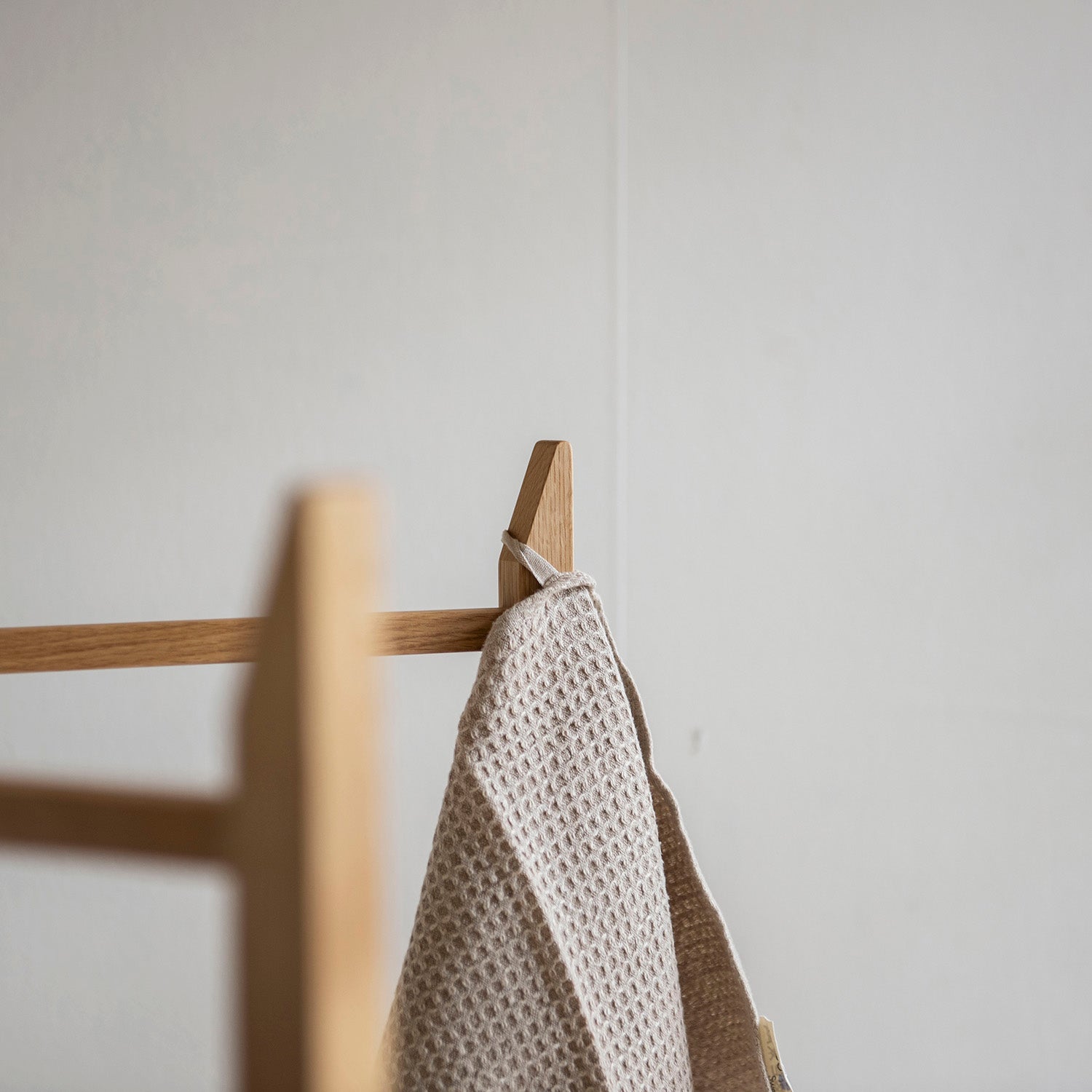 Linen Hanger
