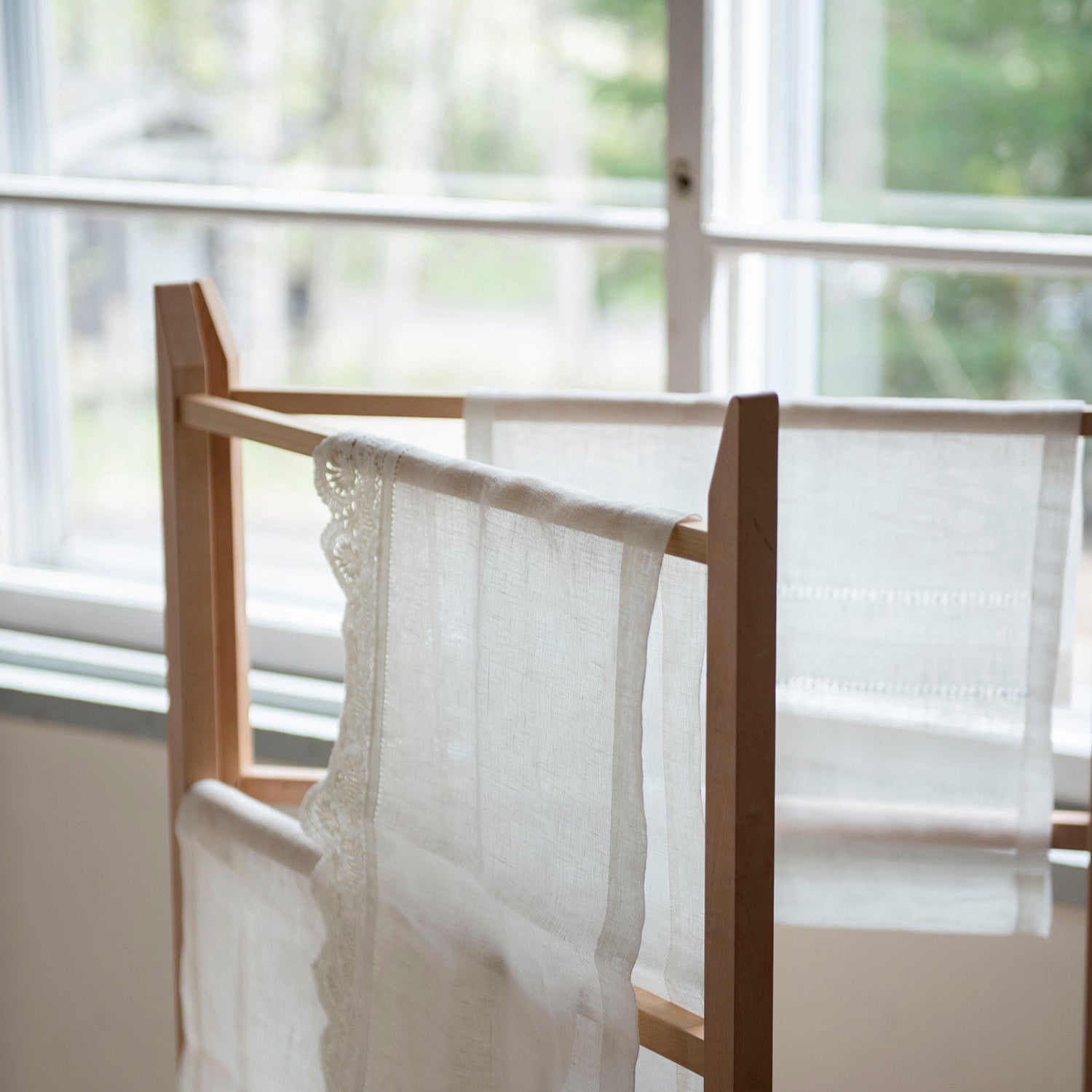 Linen Hanger