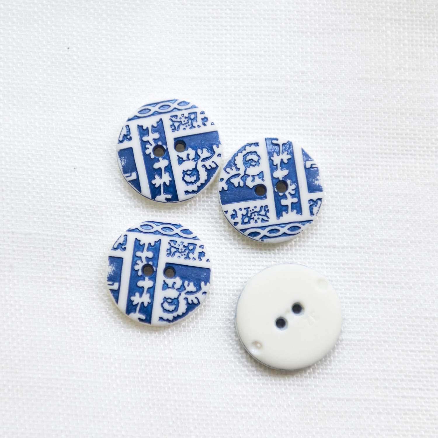 【Vintage】 button blue / white