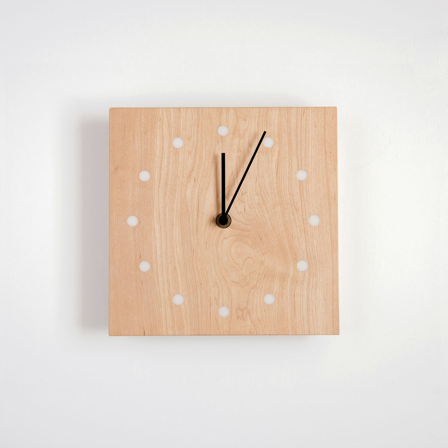 Wall Clock Square – GOOD NEWS by KITANOSUMAISEKKEISHA